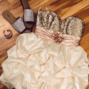 Women’s Clothing & Jewelry